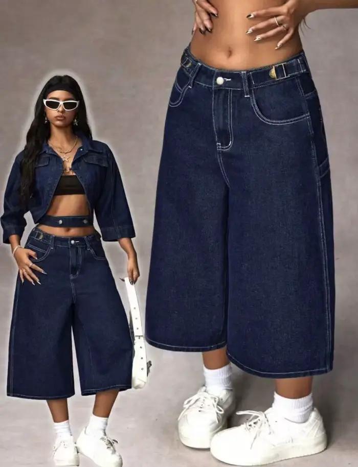 Jean Capri bleu foncé rétro à boucle réglable