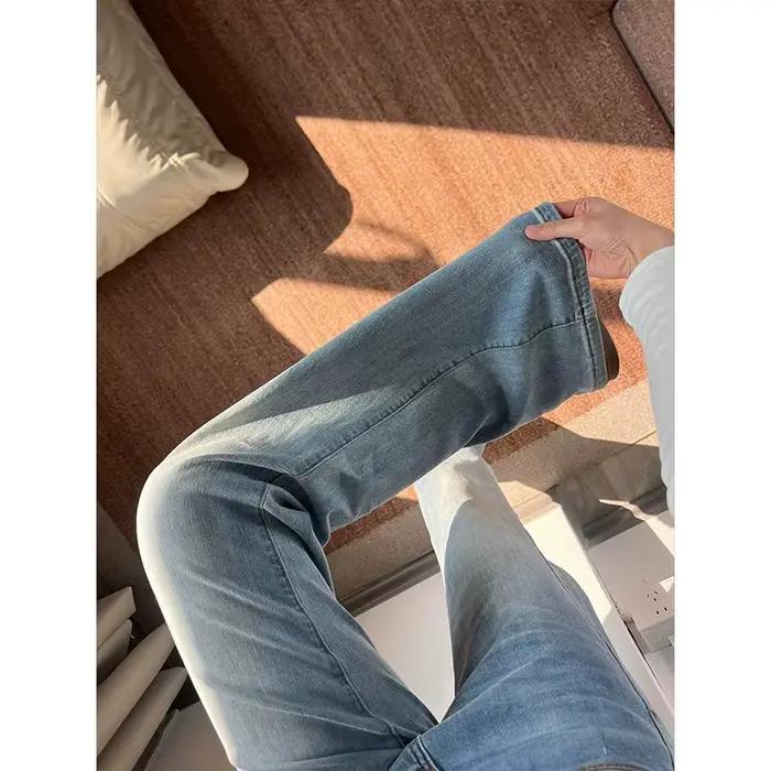 Jean ample bleu clair pour femme