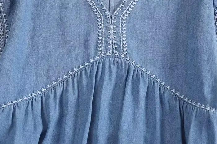 Robe en jean brodée pour femmes