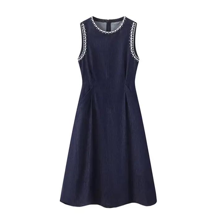 Robe en jean sans manches pour femme