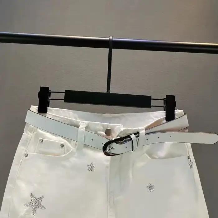Jean blanc pour femme, nouvelle collection printemps-été 2026