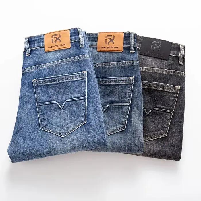 Jean coupe classique 2026 – Nouveau pantalon homme en denim stretch bleu clair