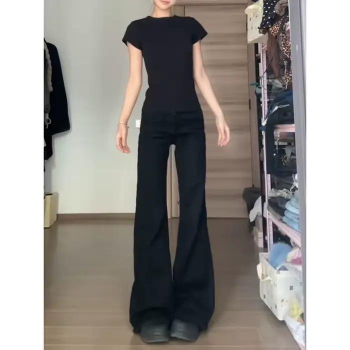 Jean évasé noir taille haute pour femme