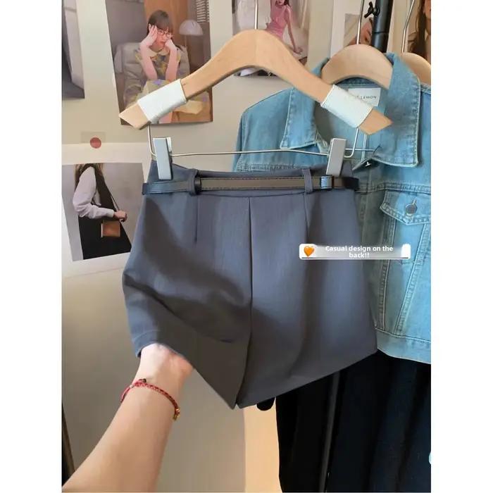 Shorts noirs pour femmes tendance style 2025 taille haute coupe trapèze jambes larges amincissants décontractés occassions spéciales été printemps