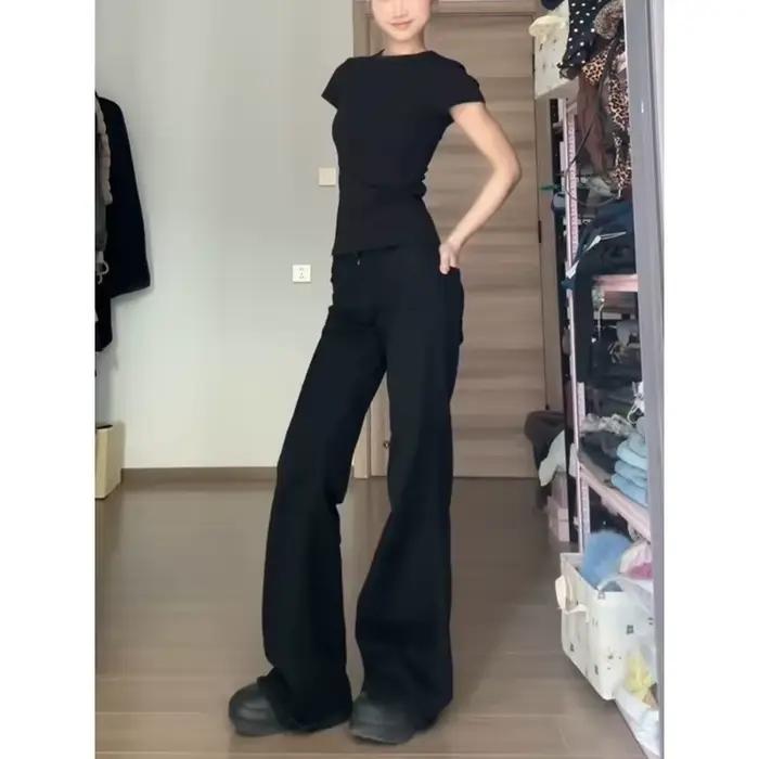 Jean évasé noir taille haute pour femme