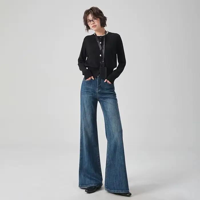 Jean évasé bleu rétro pour femme