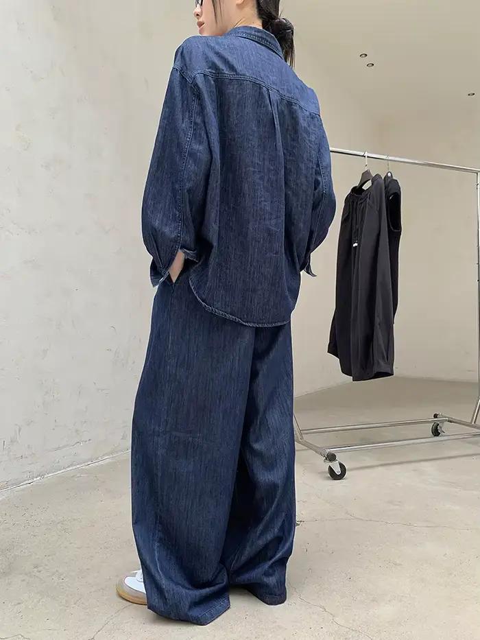 [EAM] taille haute large bleu Denim plissé longue jambe décontractée jean nouvelles femmes pantalons mode marée printemps automne 2026 1DH8349