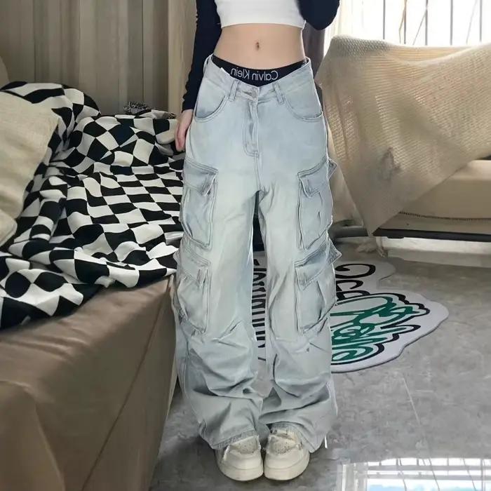 Jean taille basse coupe droite à jambe large pour femme