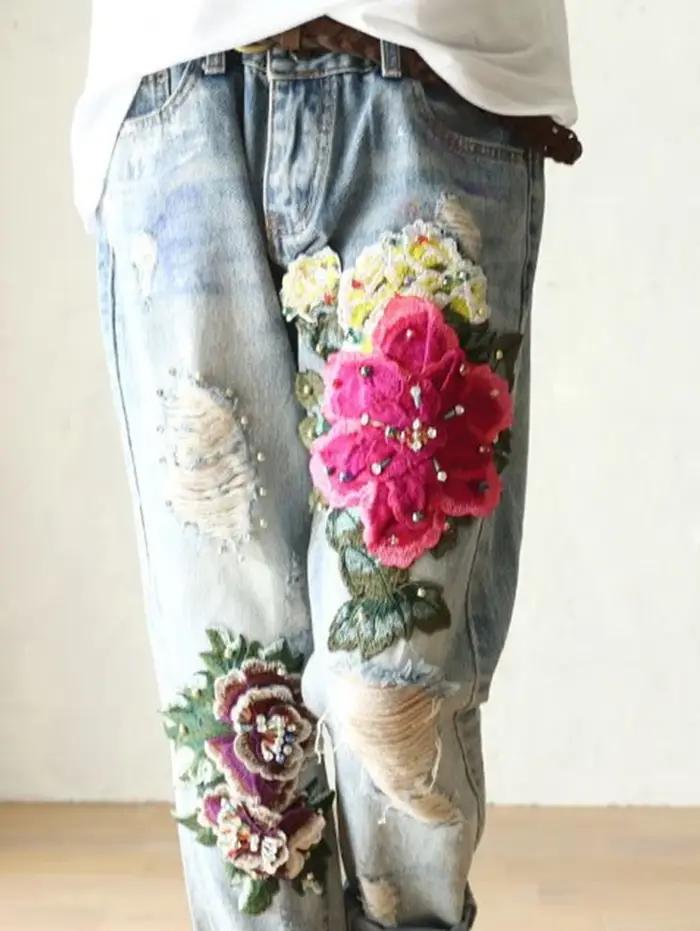 Jean ample brodé floral élégant pour femme