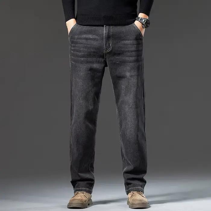 Jean ample à jambe droite pour homme