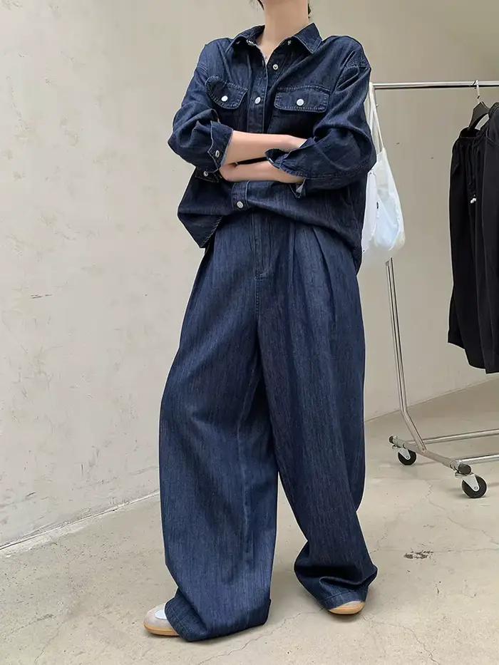 [EAM] taille haute large bleu Denim plissé longue jambe décontractée jean nouvelles femmes pantalons mode marée printemps automne 2026 1DH8349