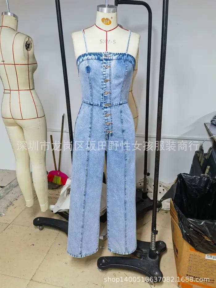 Combinaisons en jean pour femmes vintage sans dos sans manches délavées style streetwear pantalons en jean à bretelles printemps été 2026