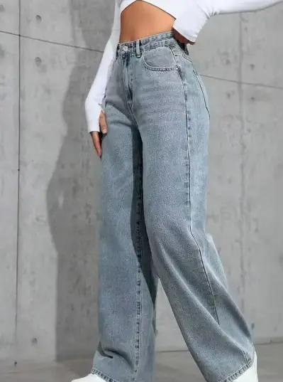Les nouveaux jeans croisés pour femmes de 2025 sont des pantalons longs taille haute