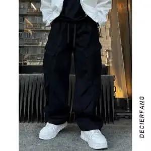 Pantalon de parachutiste plissé pour hommes