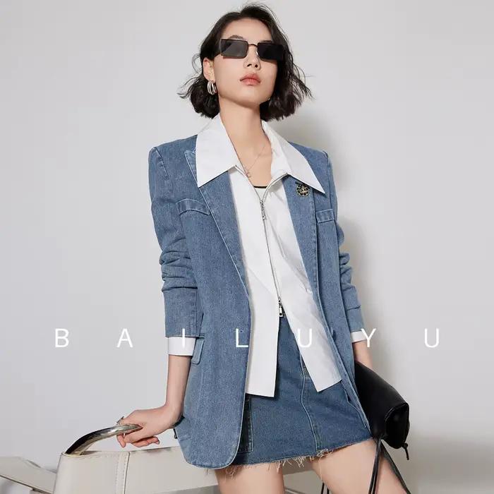 Modiis Yao-Blazer en denim imbibé de style rétro