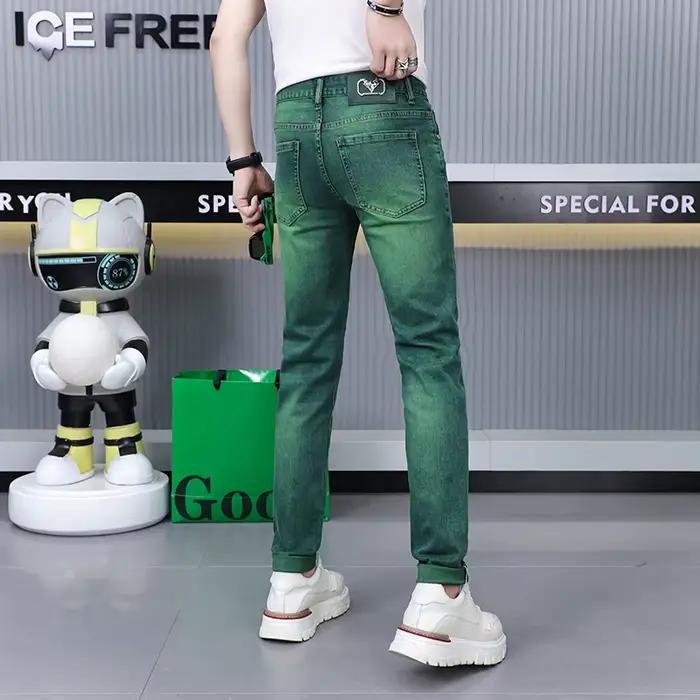 Jean vert émeraude pour homme
