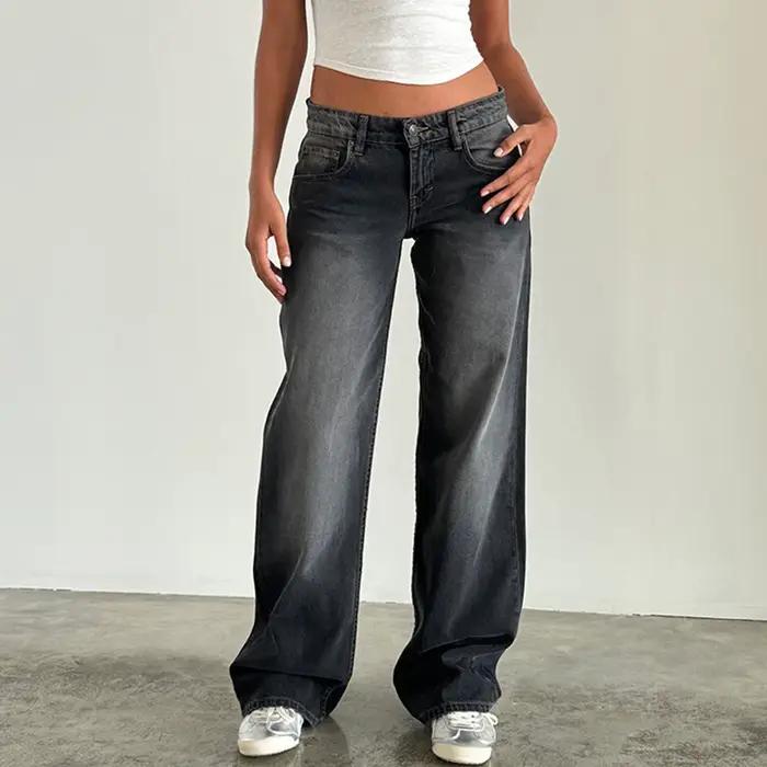 Jean Taille Basse en Denim pour Femme