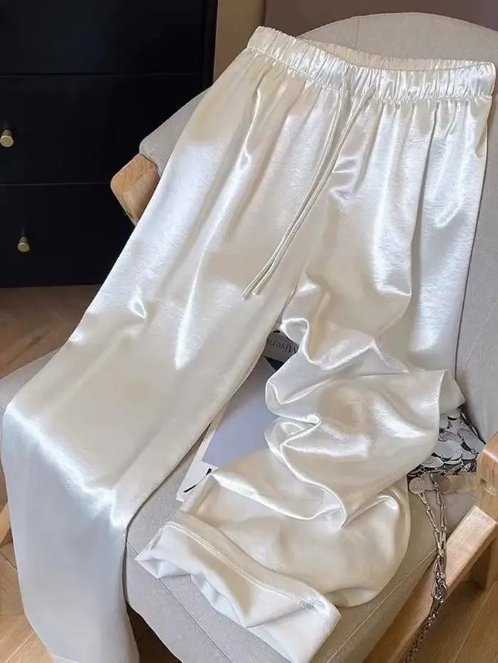 Pantalon large en satin chic pour femme