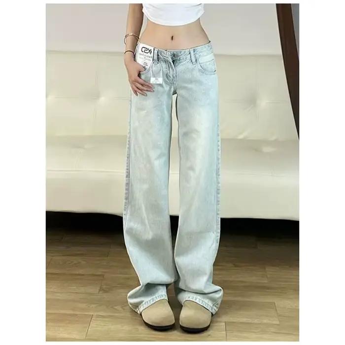 Jean droit pour femme, coupe large