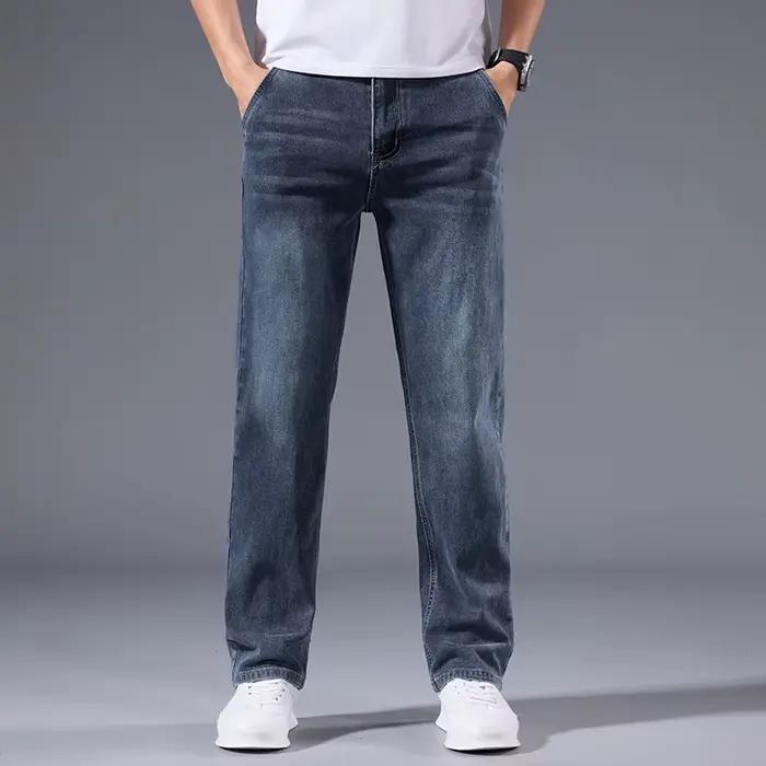 Jean ample à jambe droite pour homme
