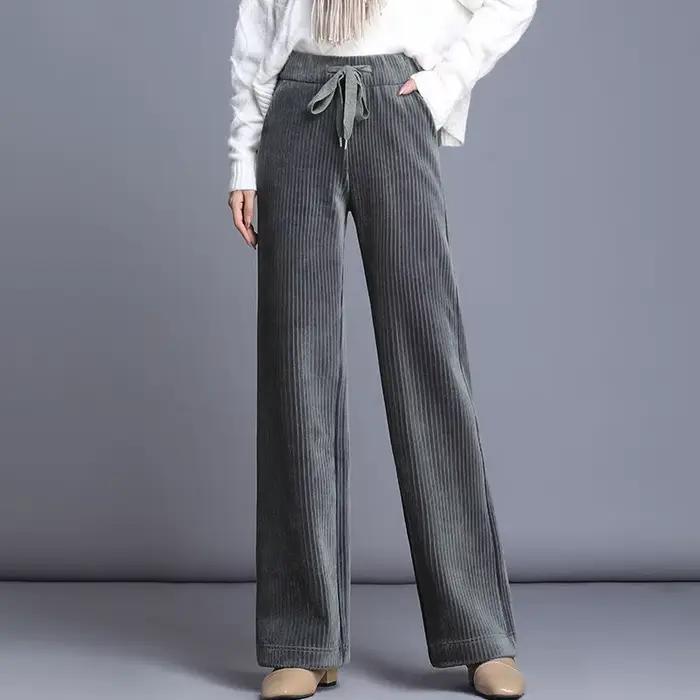 Pantalon large en velours côtelé fluide pour femme