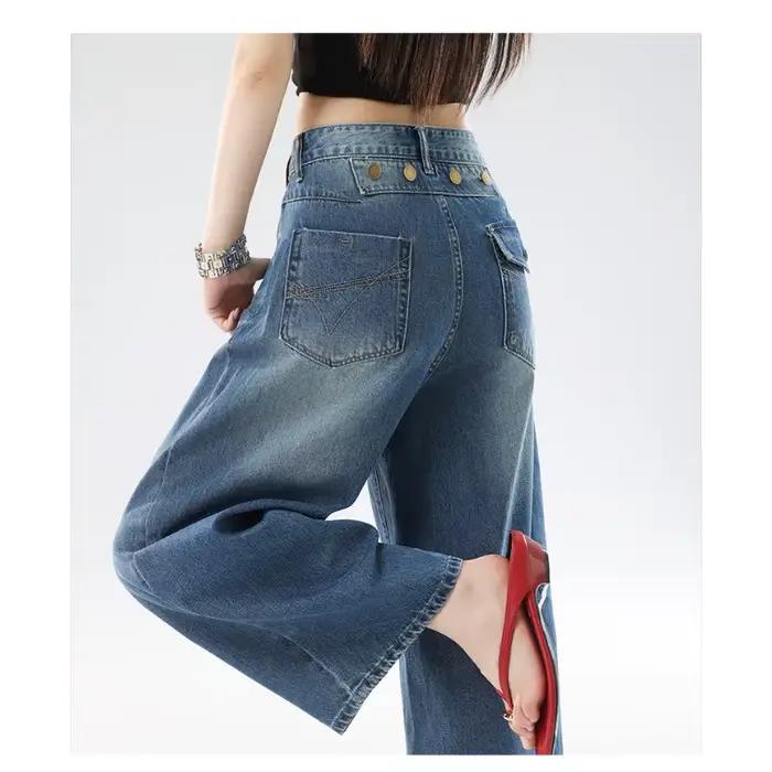 Jeans pour femmes, coupe droite