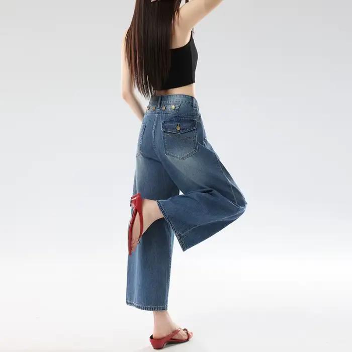 Jeans pour femmes, coupe droite