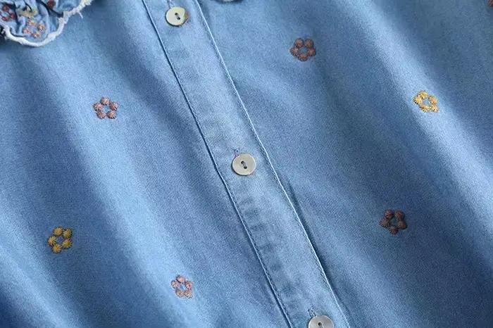 Chemise en denim brodée pour femmes