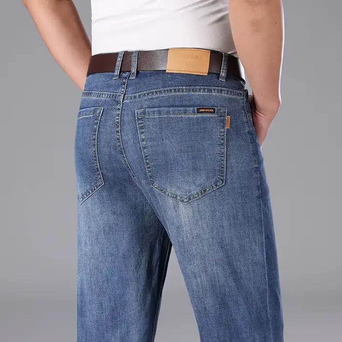 Jean droit ample et léger pour homme