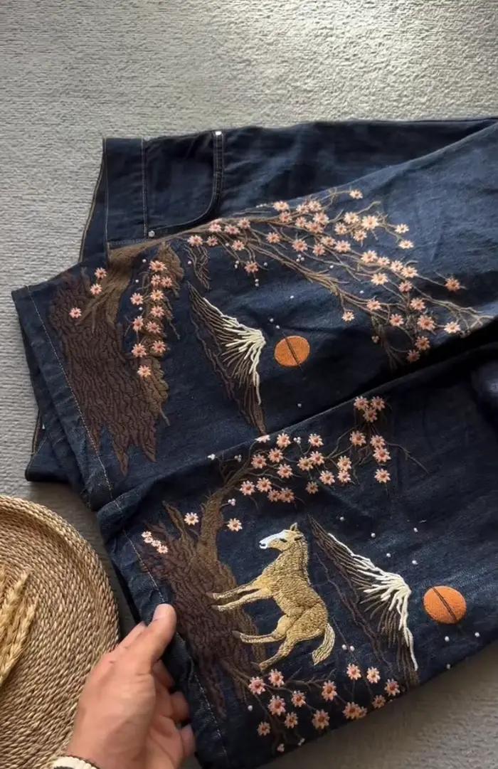 Jeans pour hommes, motif fleurs de cerisier du Mont Fuji brodé