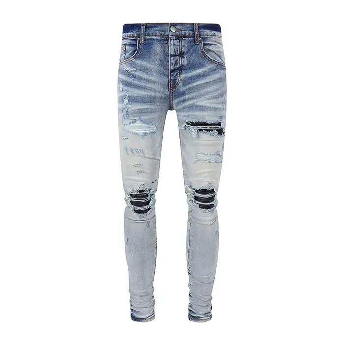 Nouveau jean Y2K bleu clair délavé avec patch en cuir noir vieilli