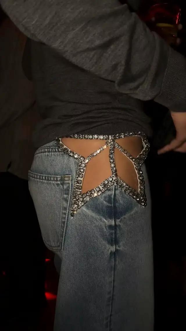 Nouveau Jean Femme Taille Haute Bleu Délavé Coupe Ample Style Y2K Décontracté avec Détails Creux – V