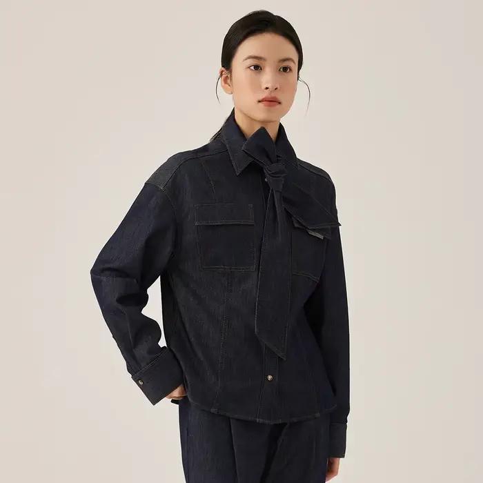 KW7523310 veste en jean pour femme à manches longues automne conception multi-poches avec détail de