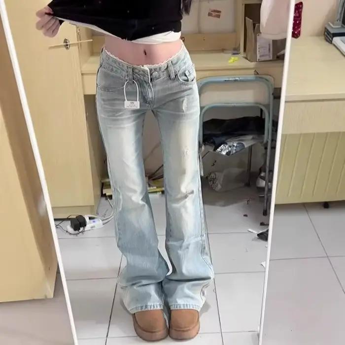 Jean taille basse évasé bleu clair délavé avec dentelle pour femmes - Style tendance - Polyvalent - Printemps-été