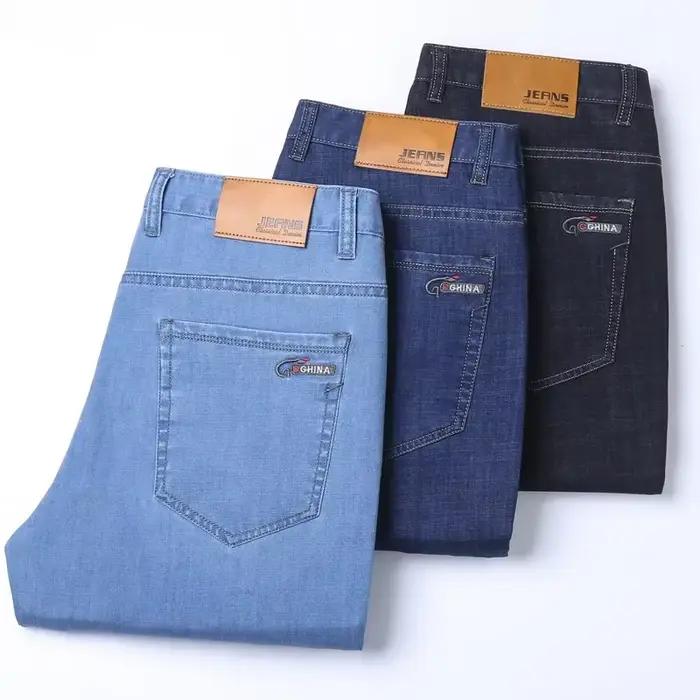 Nouveau jean en denim fin en soie glacée pour homme, bleu, coupe droite, extensible, pantalon en coton, décontracté, léger, printemps été, broderie subtile, tissage adoucissant
