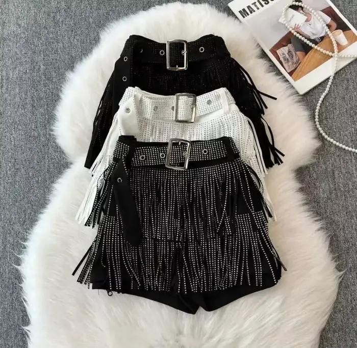 Short en jean noir à franges pour femme