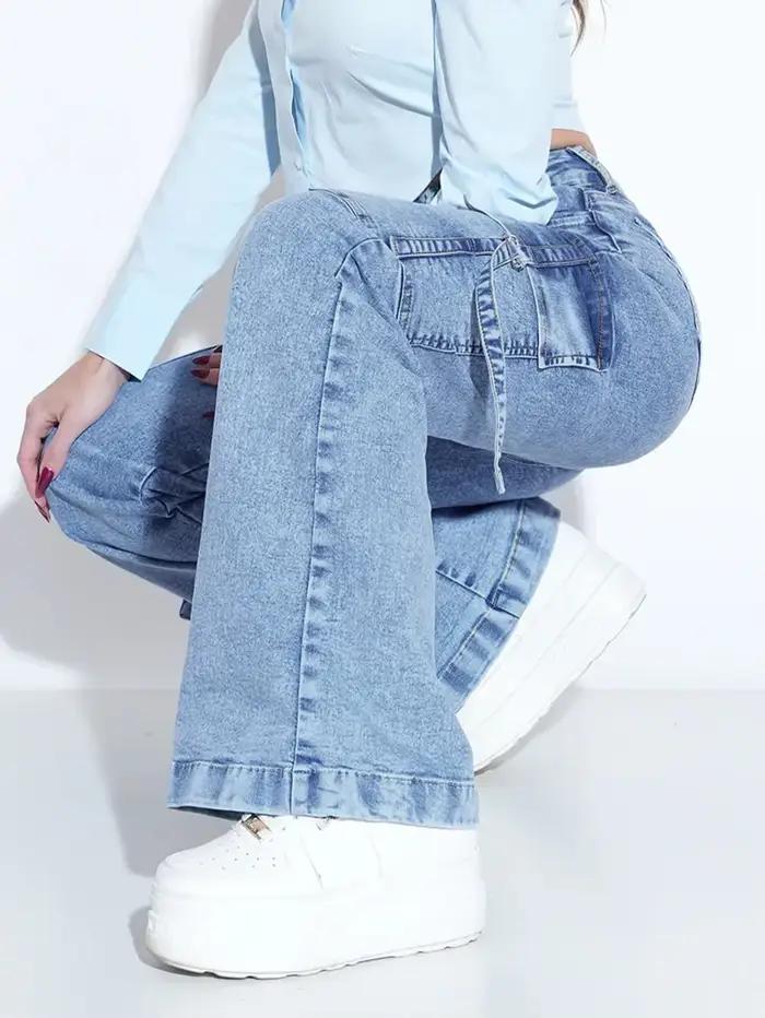 Jean utilitaire délavé pour femme avec plusieurs poches – Pantalon