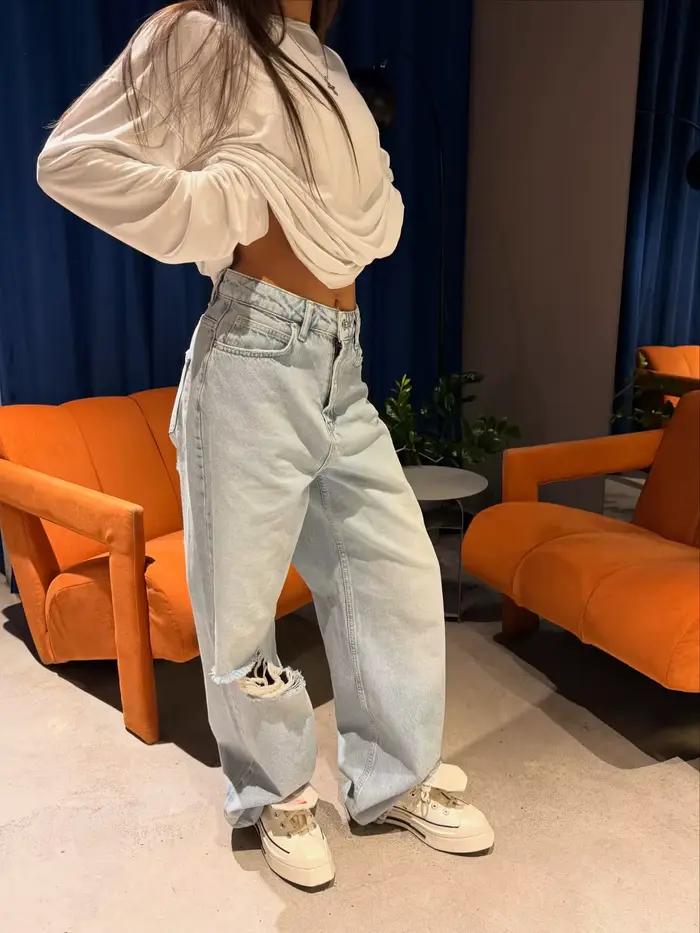 Nouveau jean déchiré bleu clair uni à motif