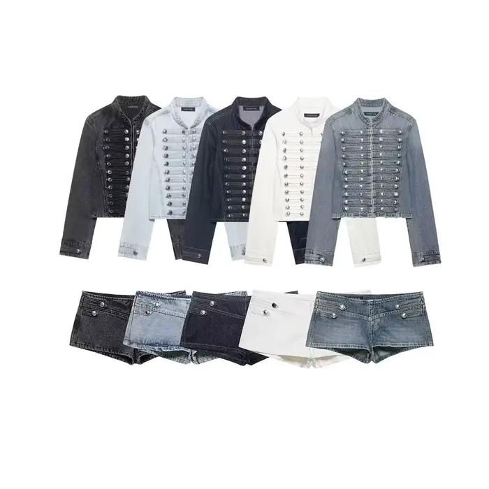 Ensemble short taille basse et veste en jean ajustée