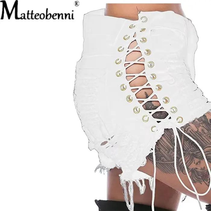 Shorts Matteobenni décontractés et provocateurs en denim pour femmes à lacets et trous évidés pour occasions spéciales et sorties