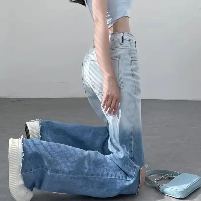 Jean Déchiré avec Trous pour Femme