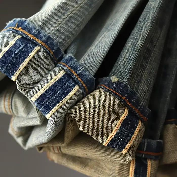 Jean à Jambes Droites en Tannin Rouge pour Homme