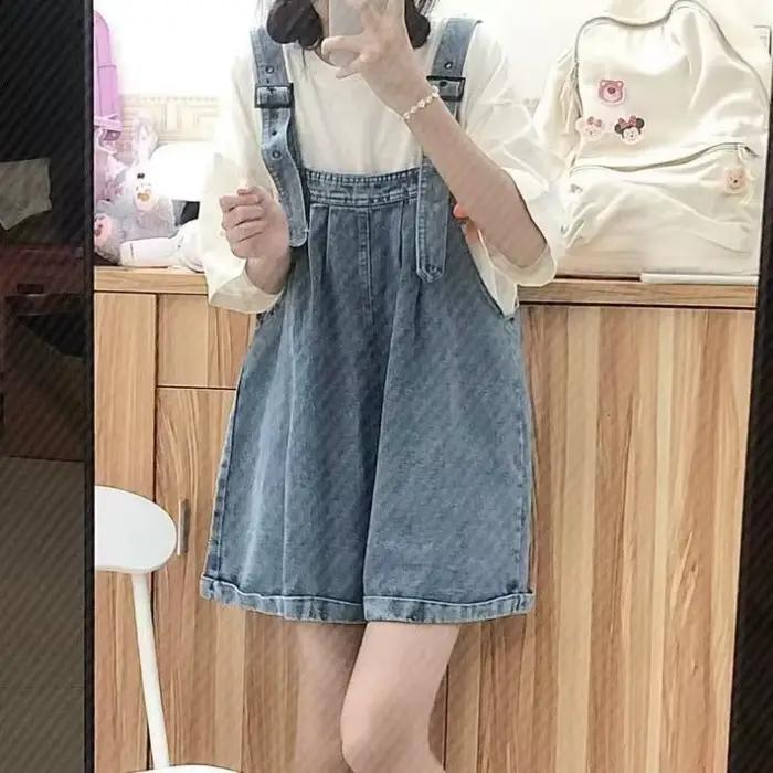 Short en jean à bretelles pour femme