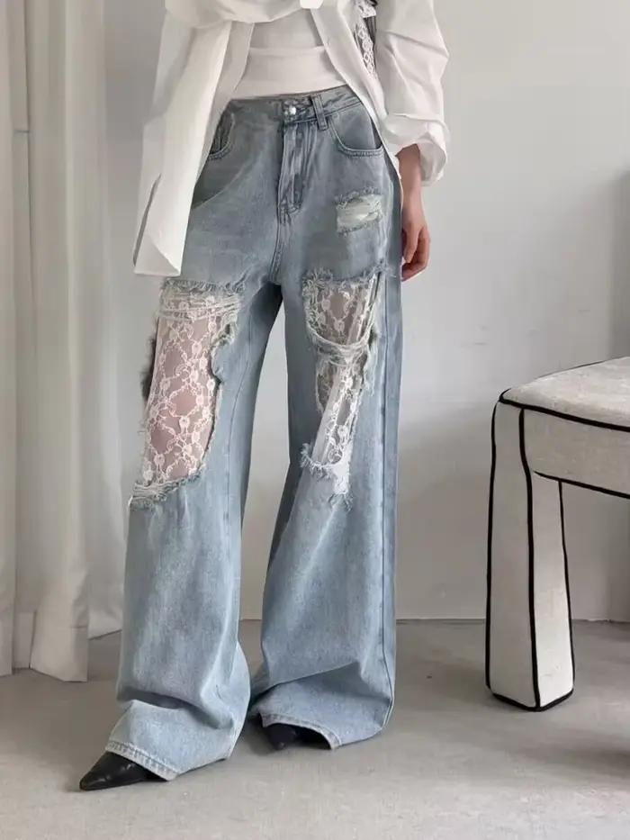 Jean déchiré style Y2K rétro américain des années 2000 avec empiècements en dentelle pour femme