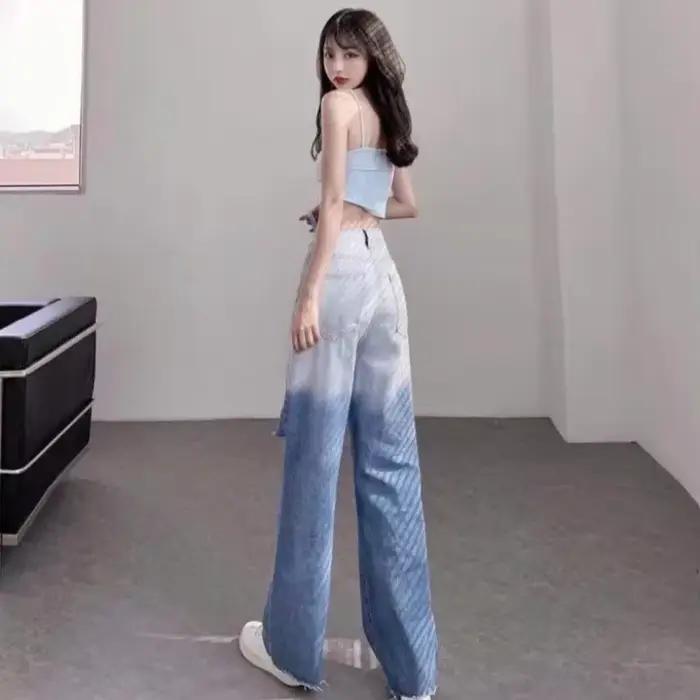 Jean Déchiré avec Trous pour Femme