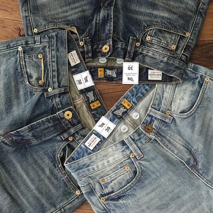 Jean à Jambes Droites en Tannin Rouge pour Homme