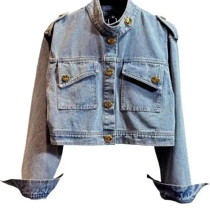Blouson en jean court rétro pour femme avec boucle dorée distinctive – Nouvelle collection confortable