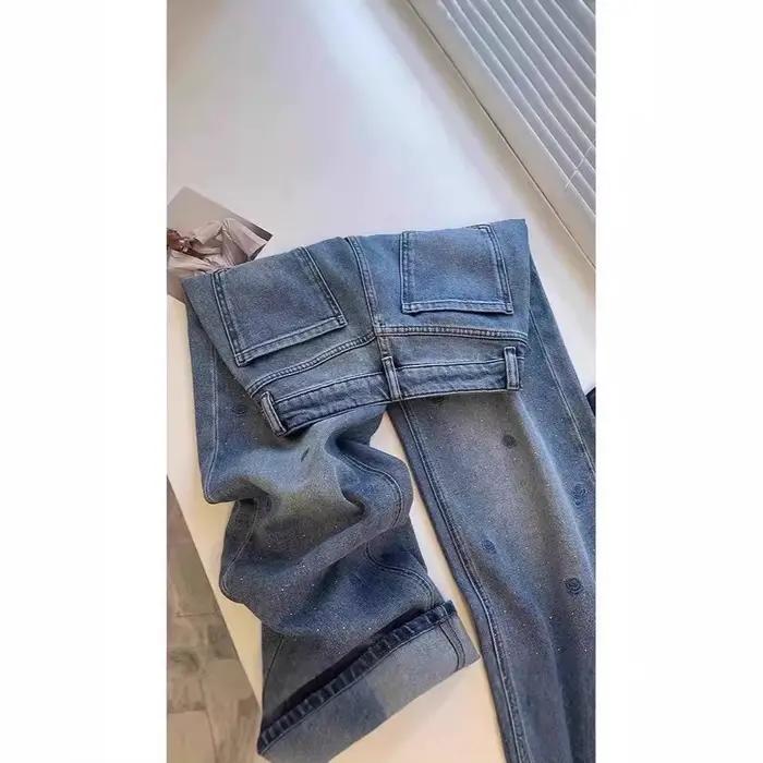 Pantalon en jean rétro brodé de roses en strass pour femme
