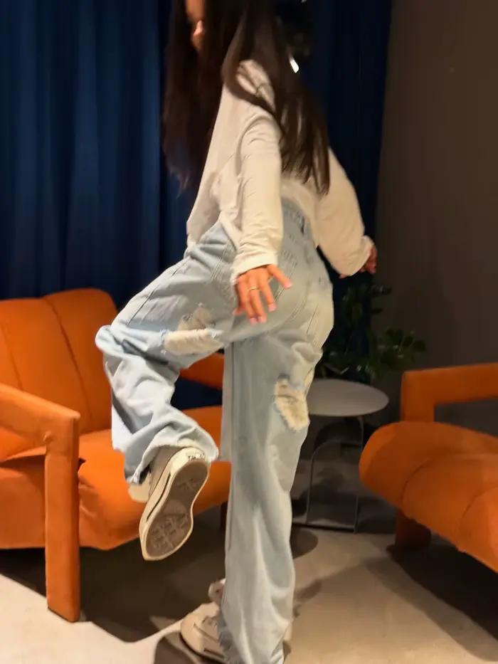 Nouveau jean déchiré bleu clair uni à motif