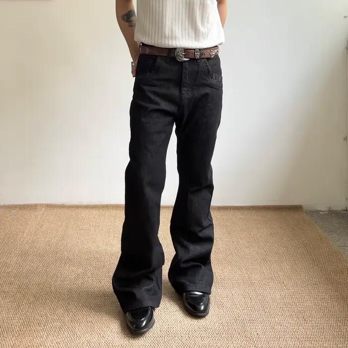 Jean noir ample à jambe large pour homme et femme